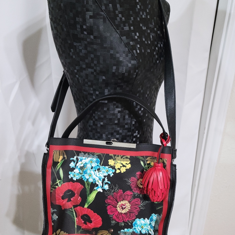Purse - Picture 9 of 9